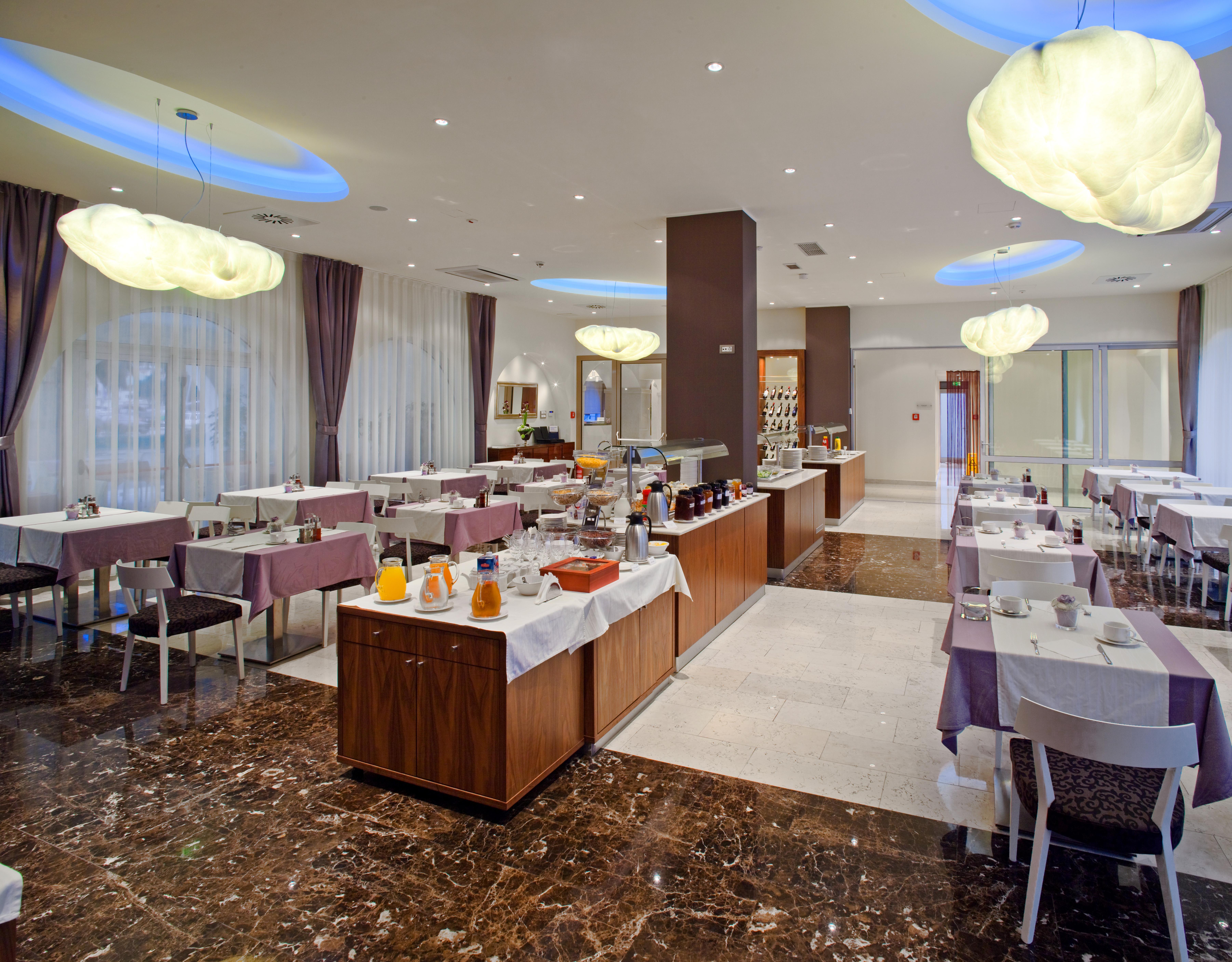 Hotel Korkyra 4*